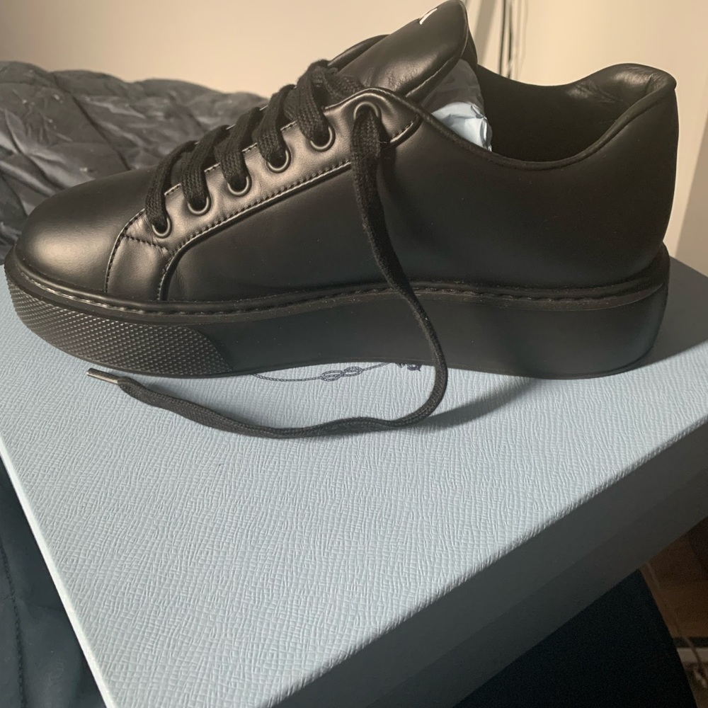 Prada leather sneakers - black - platform sole. Size 38. - Picture 6 of 10